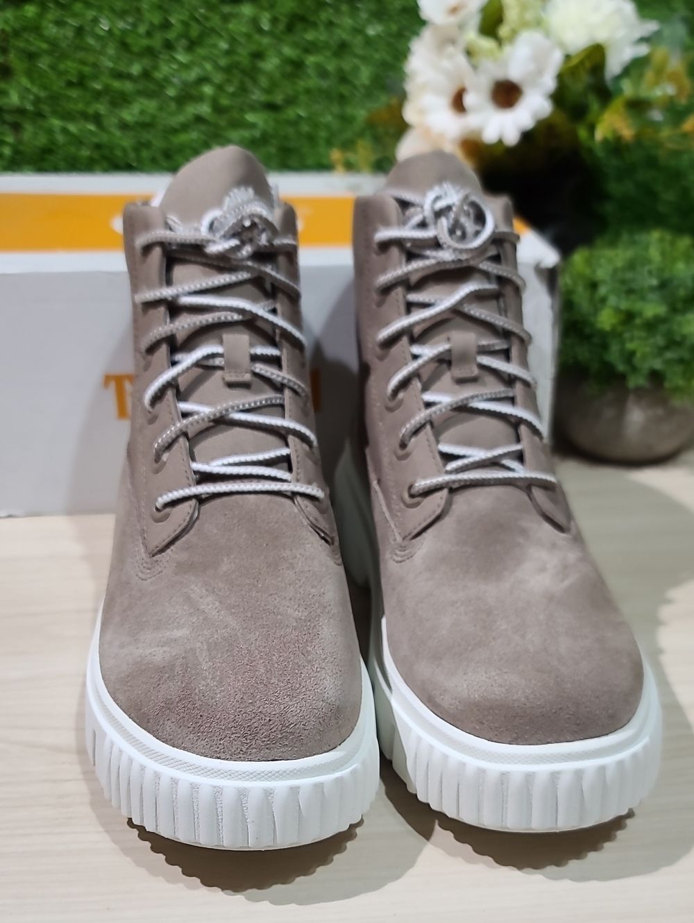 Timberland Greyfield L/F Boots / Taupe Suede Gray US Women's 10 NEW - Picture 3 of 13